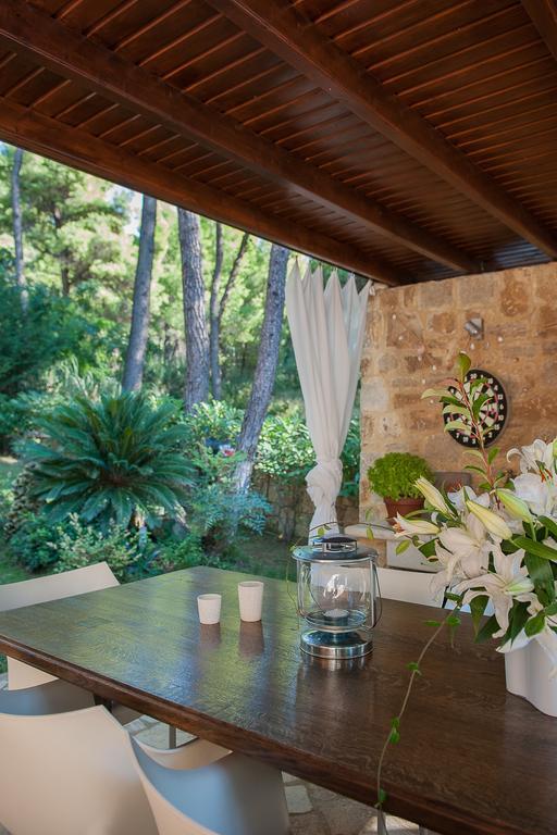 Naftilos Villa Sani With Private Pool Buitenkant foto