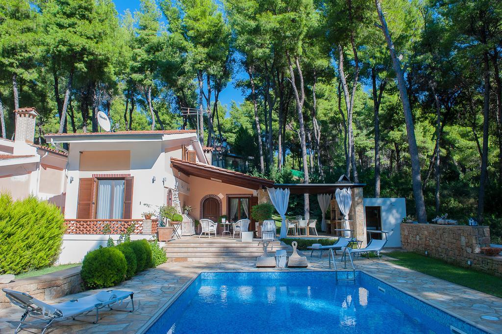 Naftilos Villa Sani With Private Pool Buitenkant foto